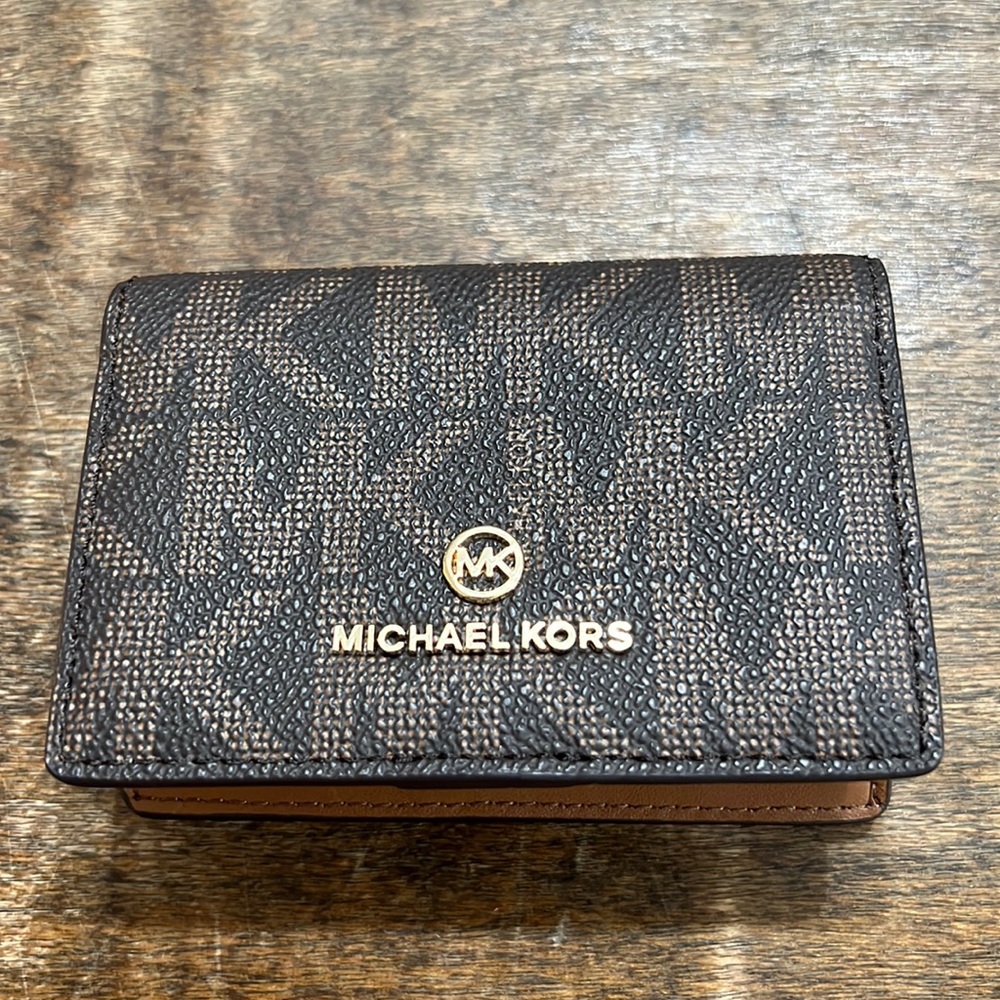 Micheal Kors wallet